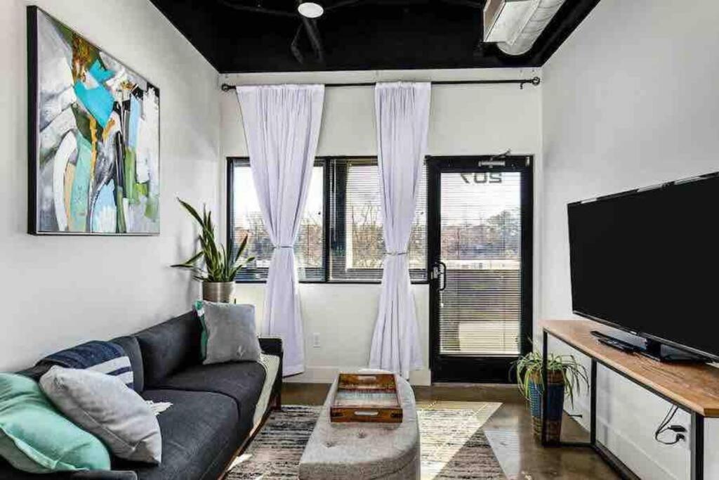 נאשוויל Brand New Condo Near Downtown Nash W Washer Dryer מראה חיצוני תמונה